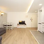 Domus